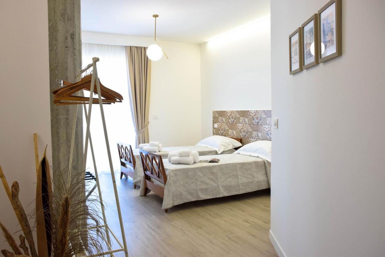 Accomodati B&B Марина-ди-Джойза-Йоника Экстерьер фото